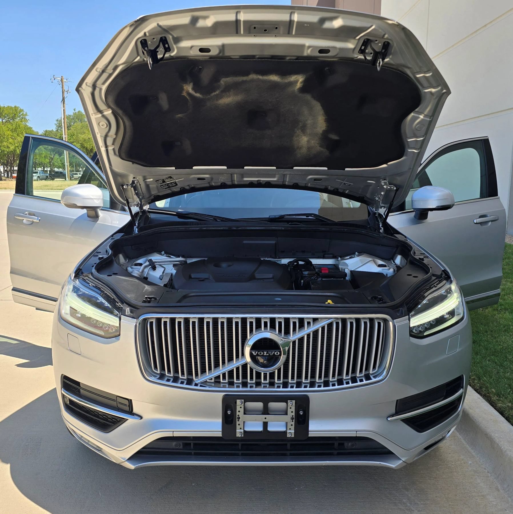 Used 2016 Volvo XC90 T6 Inscription w/ Vision Package AWD/4WD image 14