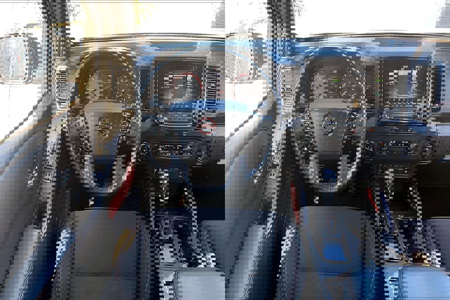 Used 2023 Nissan Frontier PRO-4X w/ Pro Convenience Package image 6