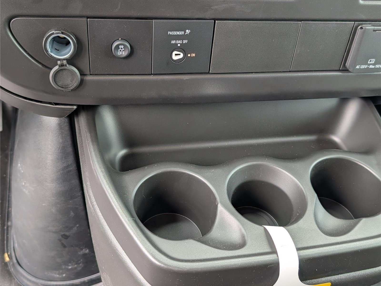 New 2026 Chevrolet Express 3500 RWD image 17