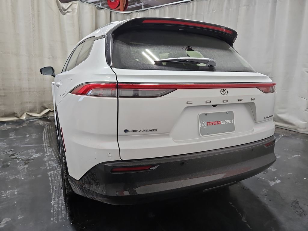 New 2025 Toyota Crown Signia image 6