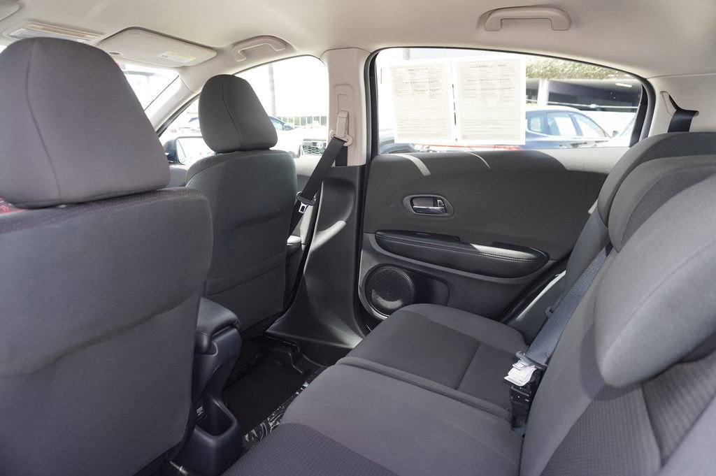 Used 2019 Honda HR-V LX image 10