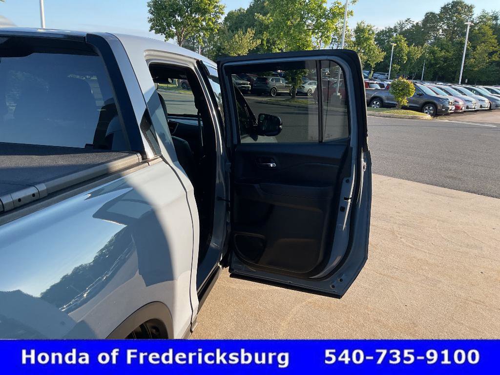 Used 2022 Honda Ridgeline Black Edition image 19