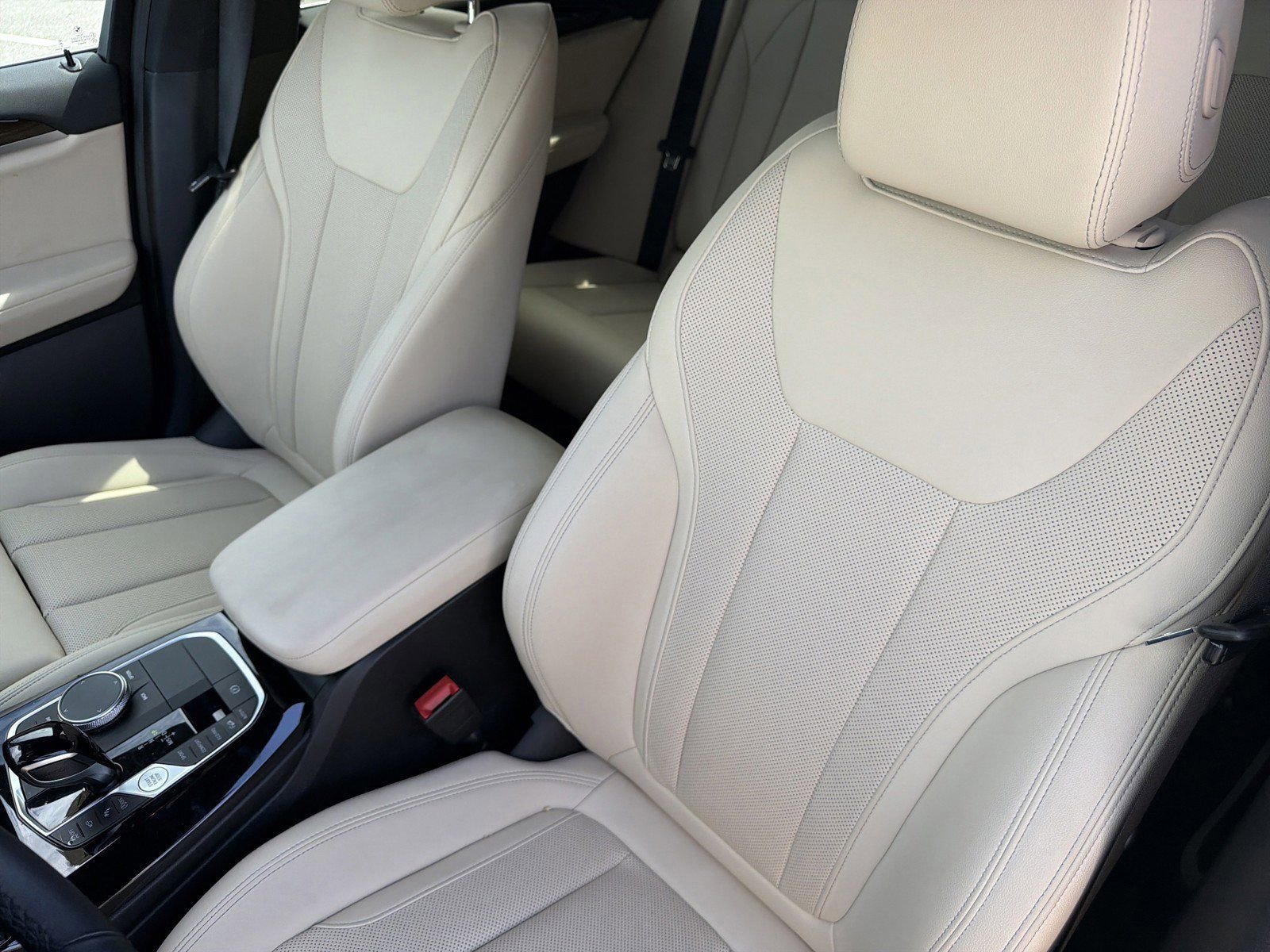 Certified 2024 BMW X3 xDrive30i w/ Premium Package w/ZPA AWD/4WD image 21