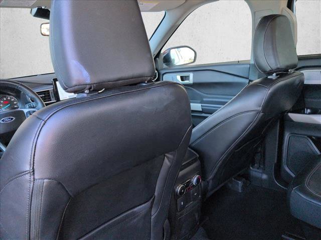 Used 2023 Ford Explorer Limited image 17