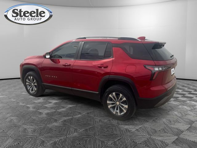 Used 2025 Chevrolet Equinox LT w/ Convenience Package II image 3