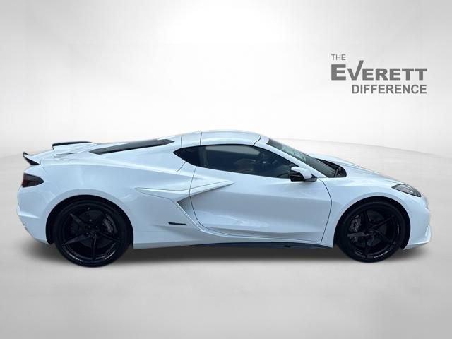 New 2025 Chevrolet Corvette E-Ray AWD/4WD image 3