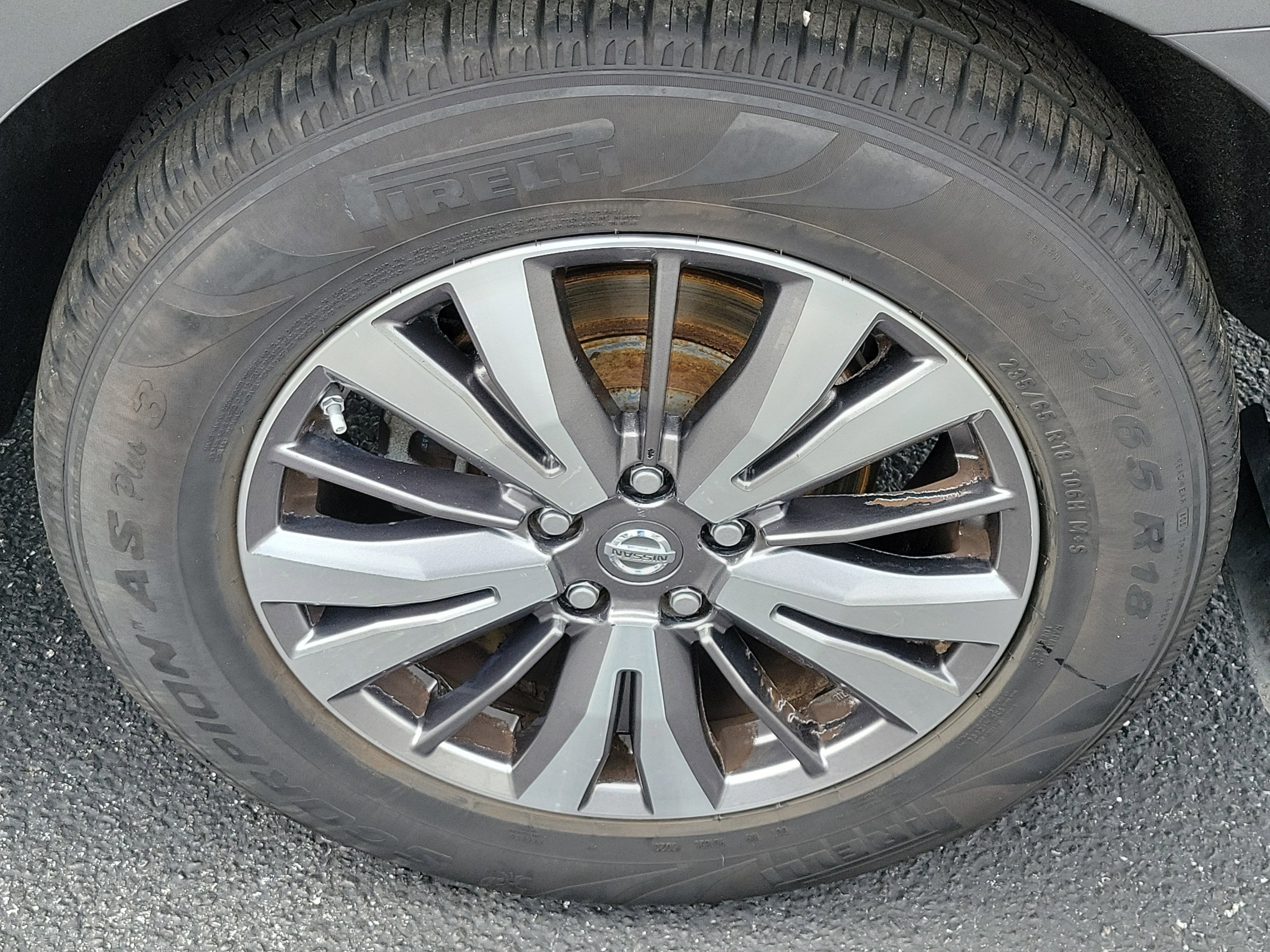 Used 2018 Nissan Pathfinder S image 10