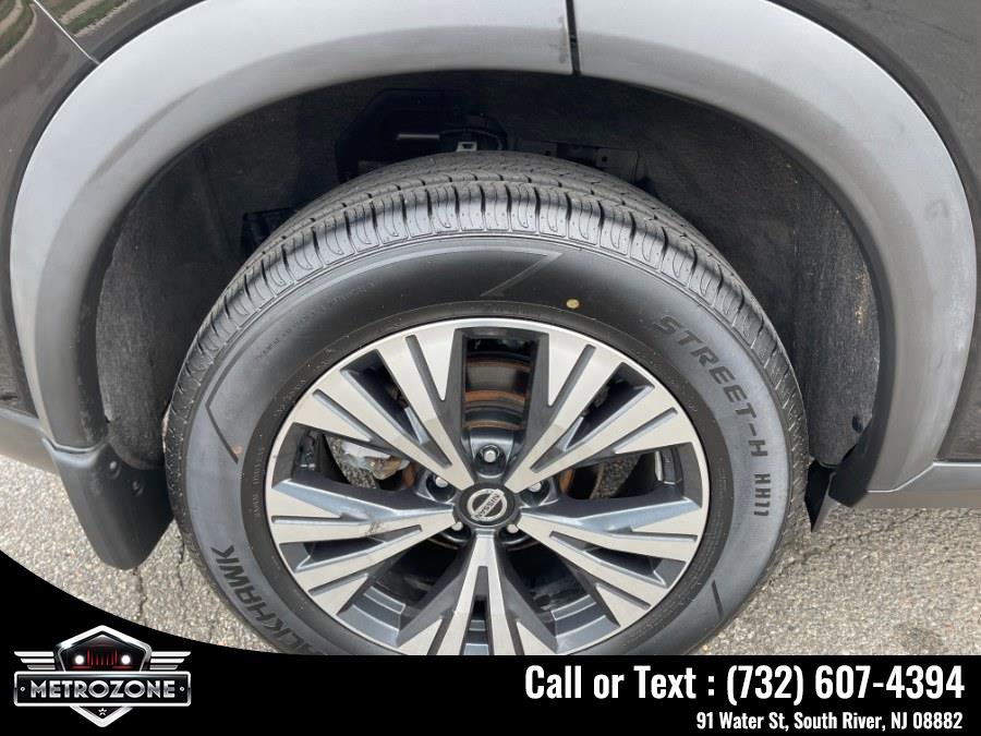 Used 2021 Nissan Rogue SV image 26