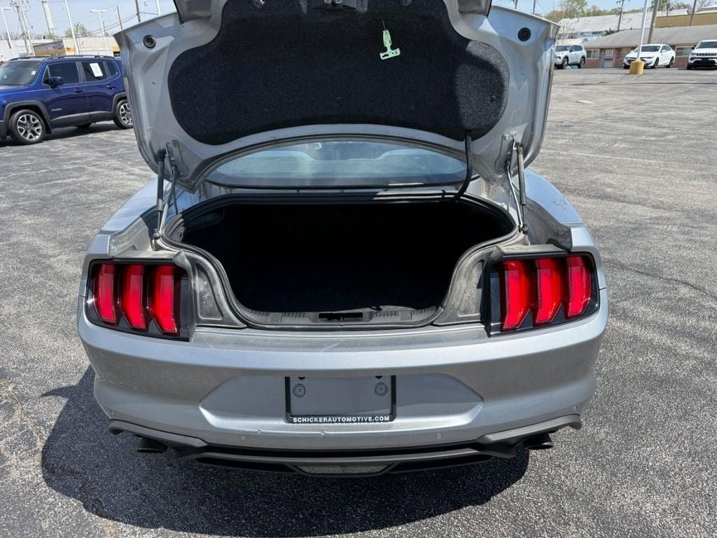 Used 2020 Ford Mustang Coupe w/ Equipment Group 101A RWD image 7