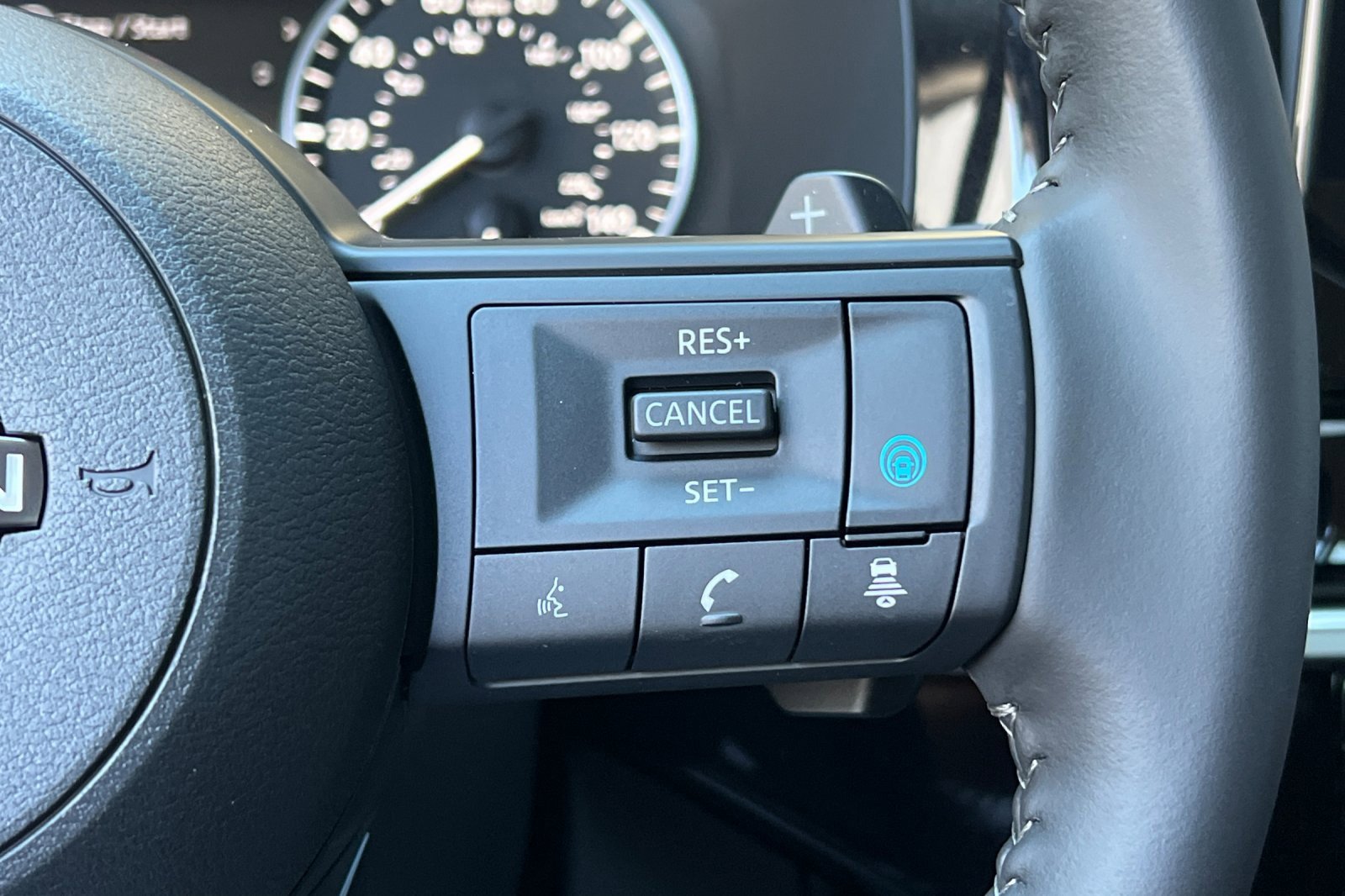 New 2025 Nissan Pathfinder SV w/ Cargo Package image 29