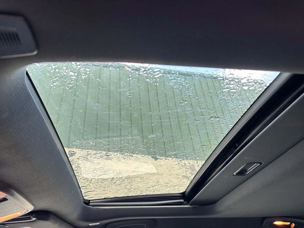 Used 2022 Dodge Charger SXT w/ Leather Interior Group image 11