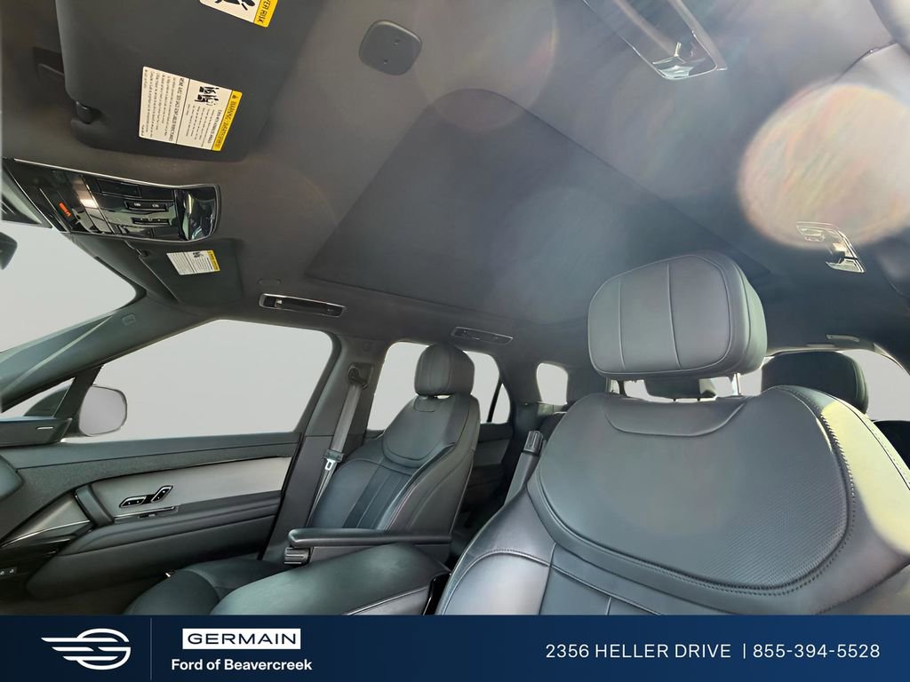 Used 2023 Land Rover Range Rover Sport SE image 13