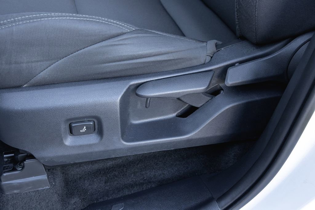 Used 2025 Toyota Tacoma SR5 image 12