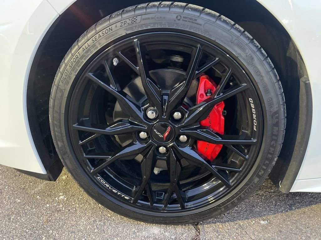 Used 2025 Chevrolet Corvette Stingray Coupe w/ 1LT image 18