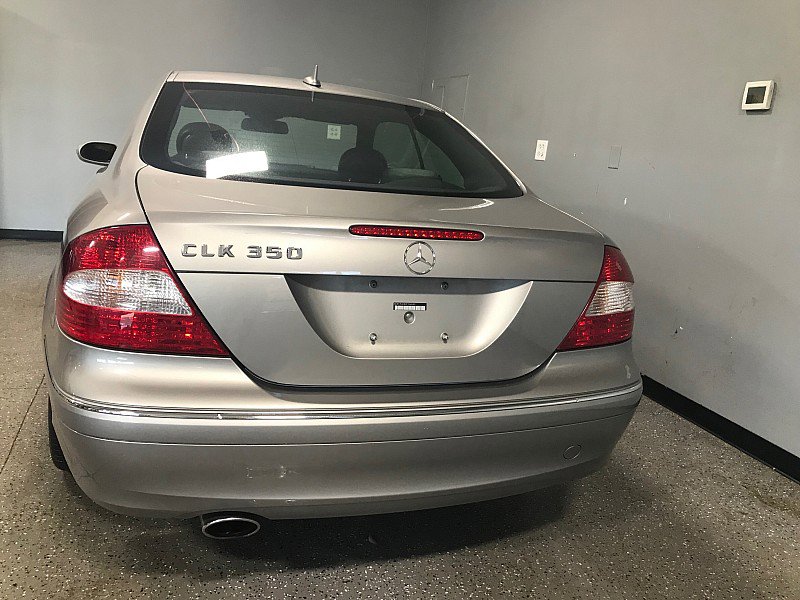 Used 2008 Mercedes-Benz CLK 350 Coupe image 4