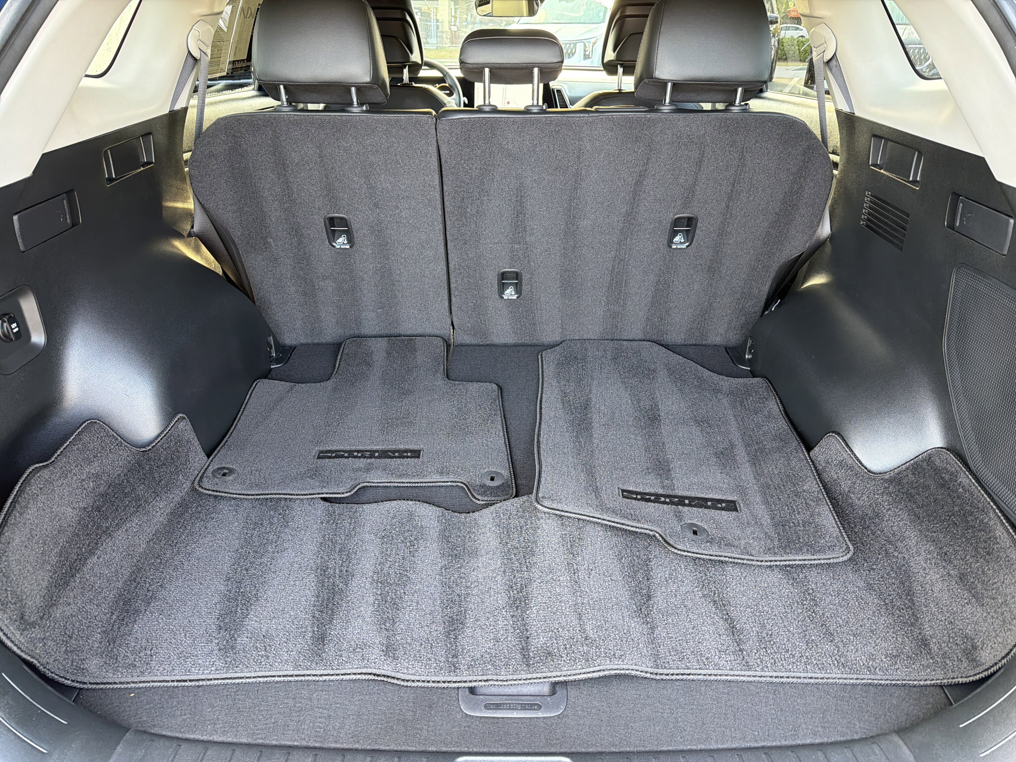 Used 2024 Kia Sportage SX image 16