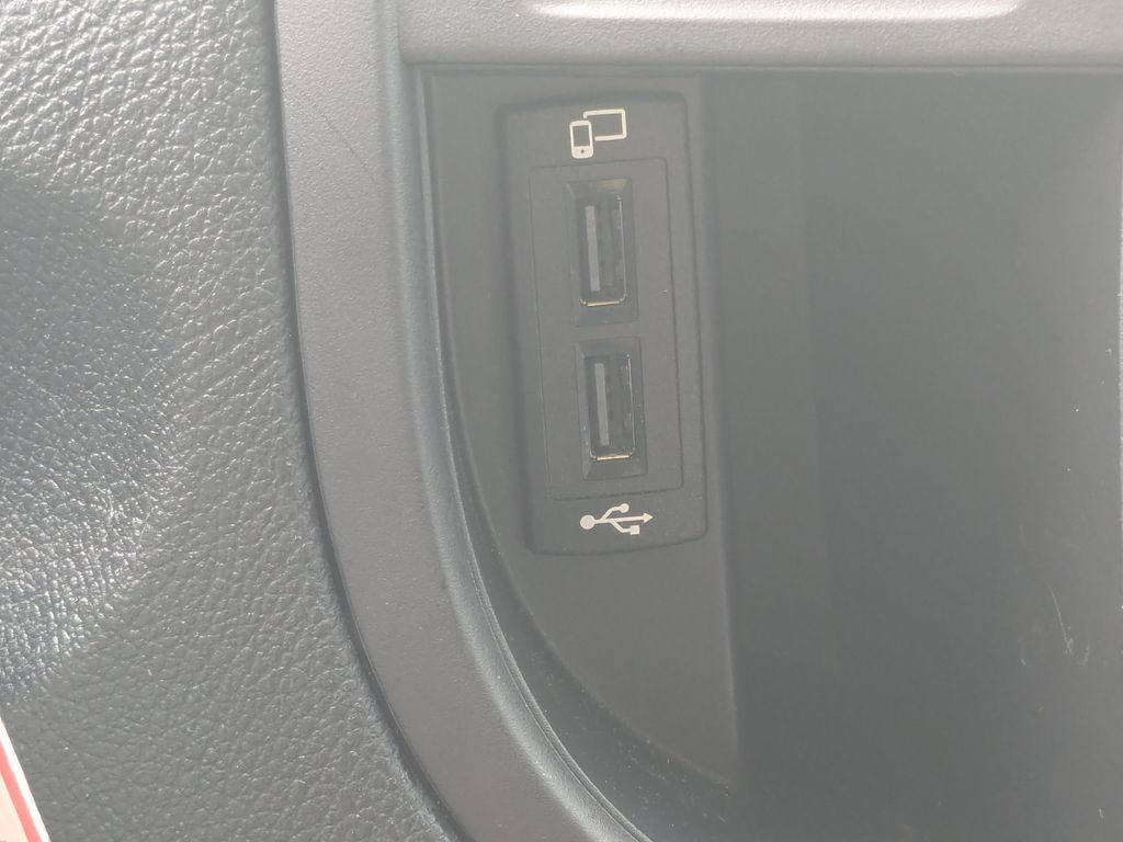Used 2023 Mercedes-Benz Metris image 6