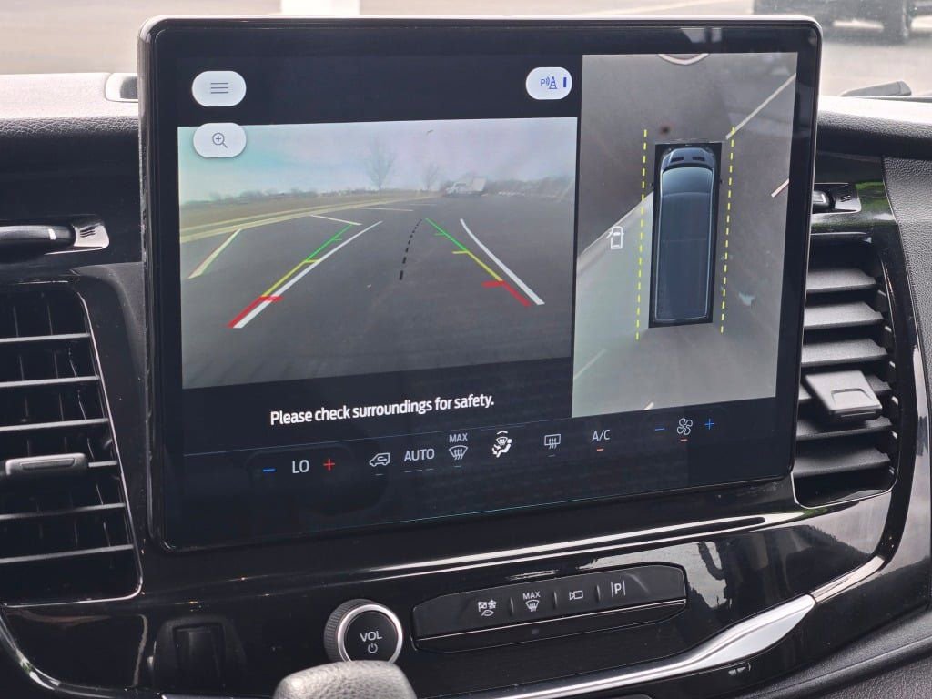 Used 2023 Ford Transit 350 XLT image 19