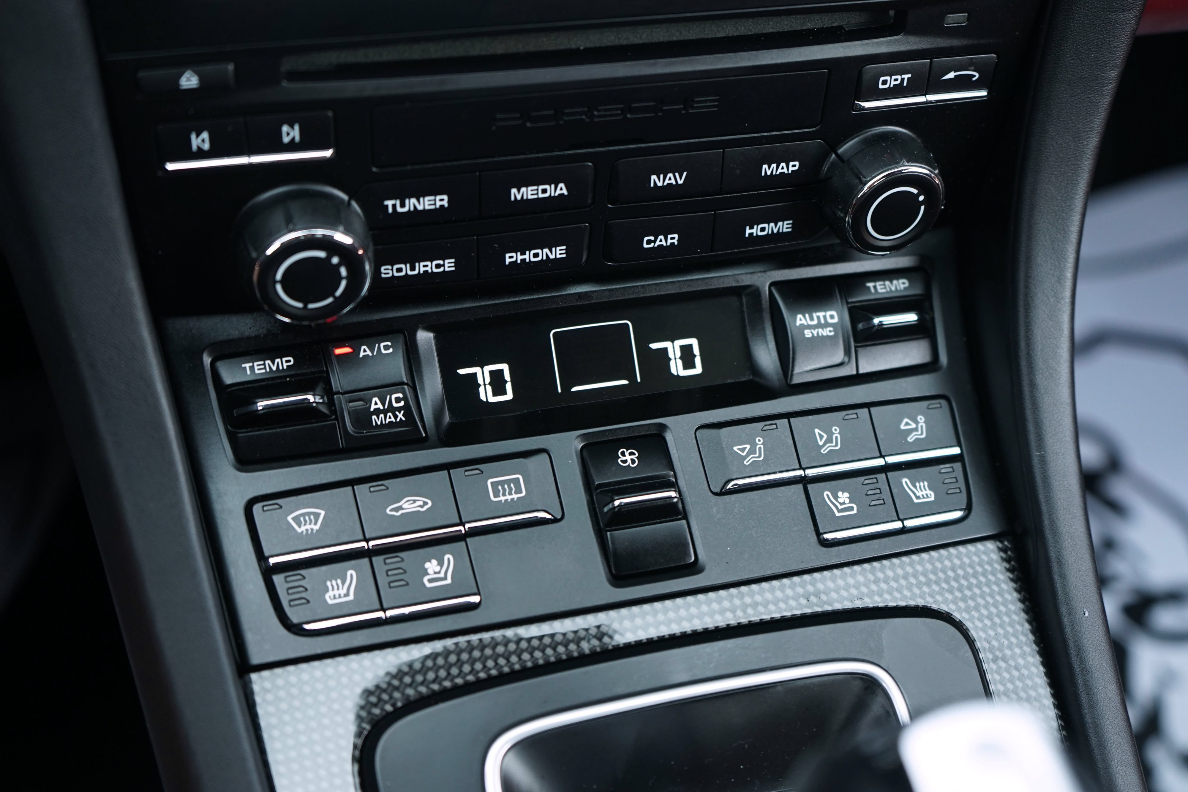 Used 2017 Porsche 911 Carrera RWD image 34