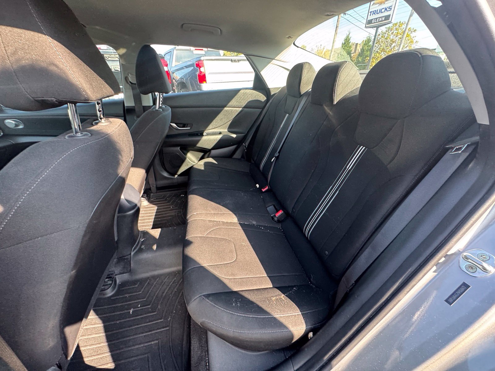 Used 2022 Hyundai Elantra SEL FWD image 23