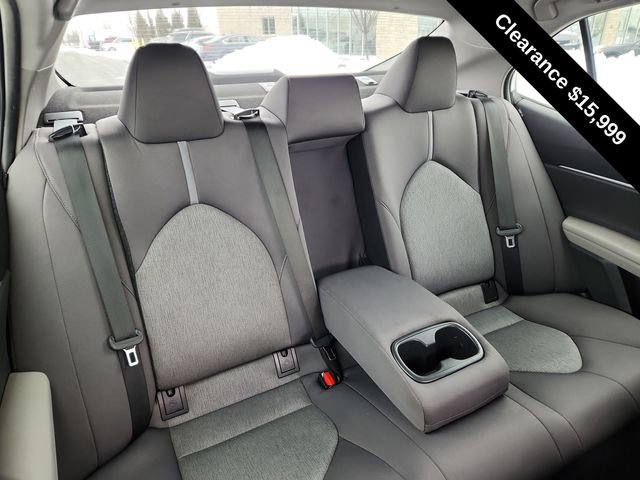 Used 2022 Toyota Camry LE FWD image 25