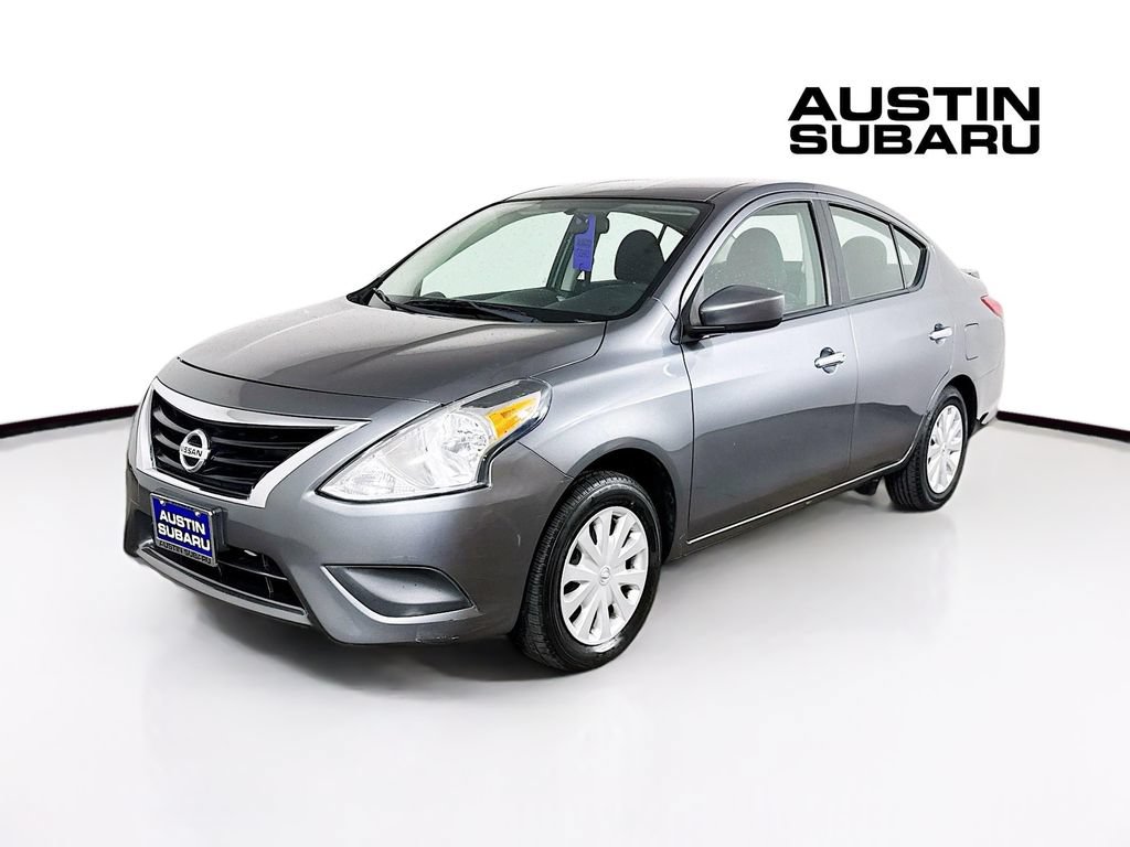 Used 2017 Nissan Versa SV FWD image 3