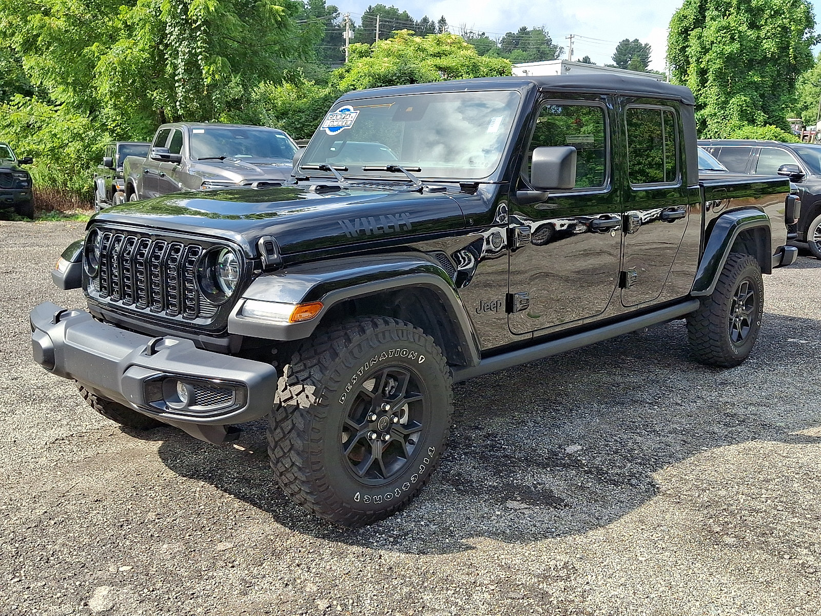 Certified 2025 Jeep Gladiator Sport AWD/4WD image 3