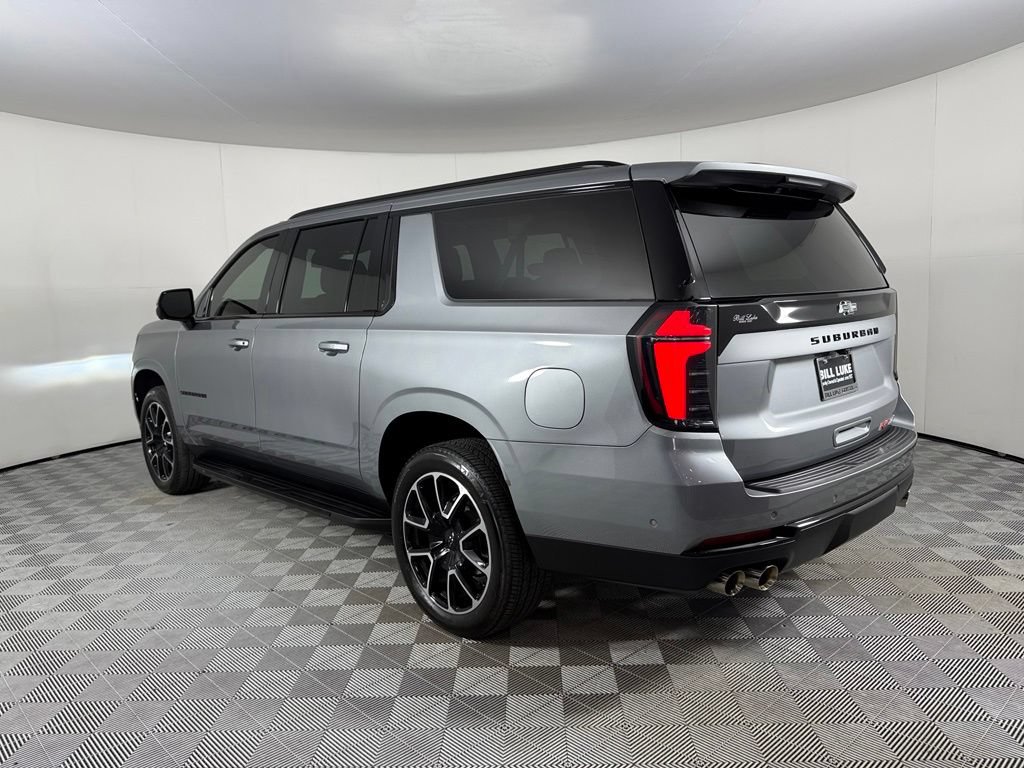 Used 2026 Chevrolet Suburban RST AWD/4WD image 11
