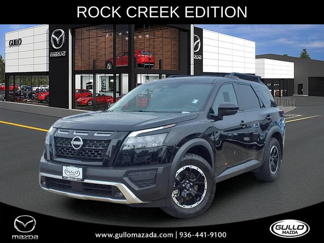Used 2024 Nissan Pathfinder SV