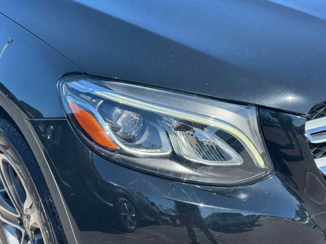 Used 2019 Mercedes-Benz GLC 300 4MATIC image 12