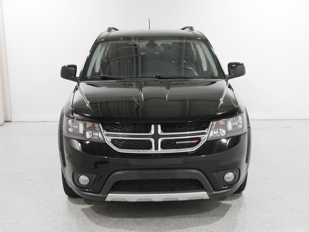 Used 2019 Dodge Journey SE w/ Blacktop Package image 2