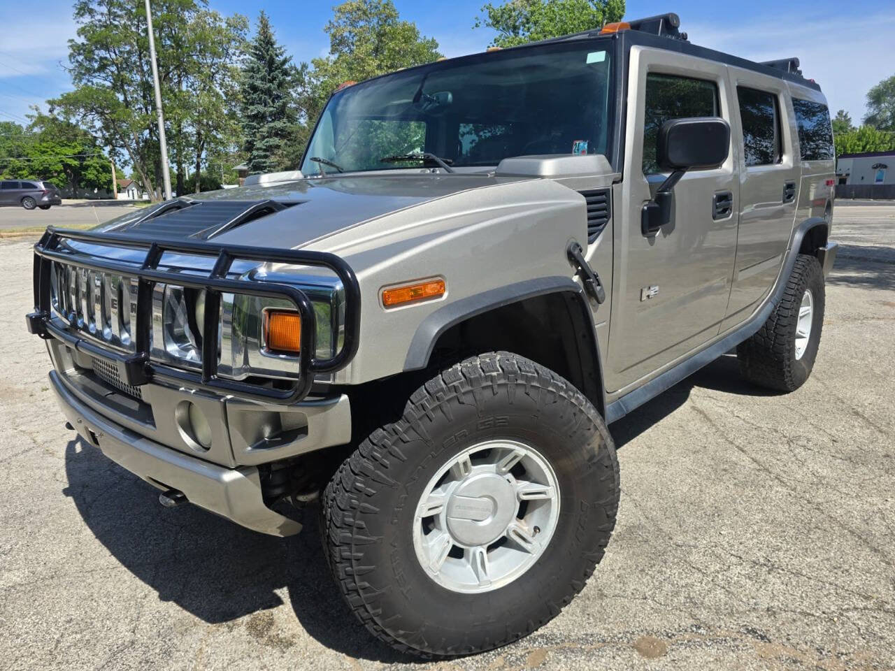Used 2004 HUMMER H2 AWD/4WD image 1