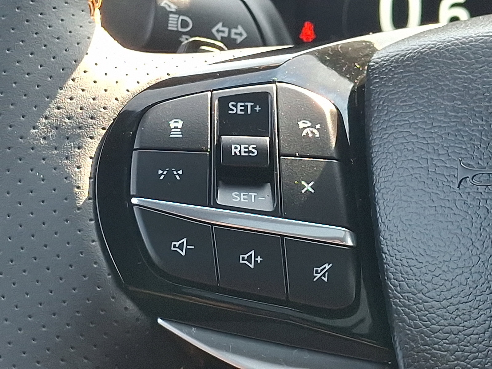 Used 2026 Ford Explorer Tremor w/ Tremor Ultimate Package AWD/4WD image 22