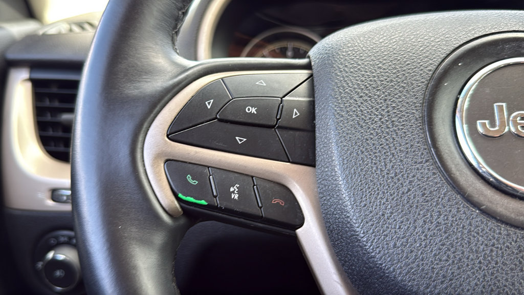 Used 2018 Jeep Cherokee Latitude FWD image 30