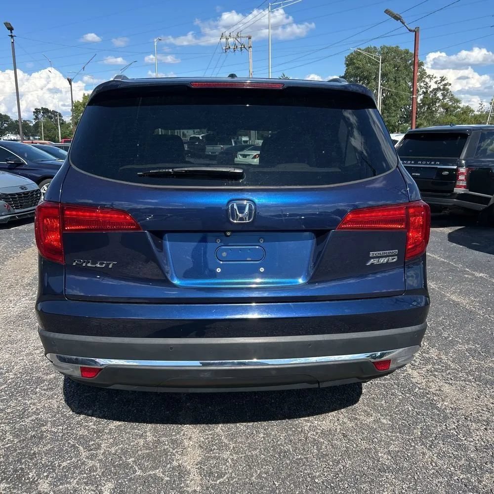 Used 2017 Honda Pilot Touring image 5