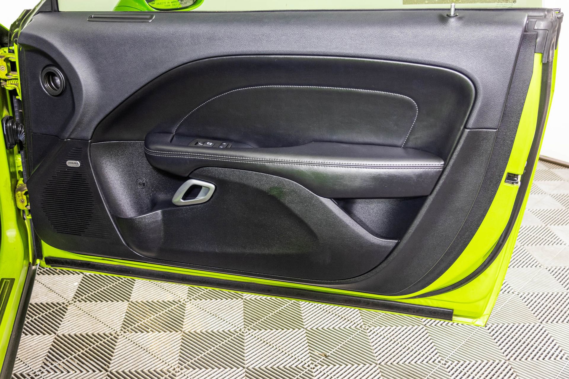 Used 2015 Dodge Challenger R/T Plus RWD image 44