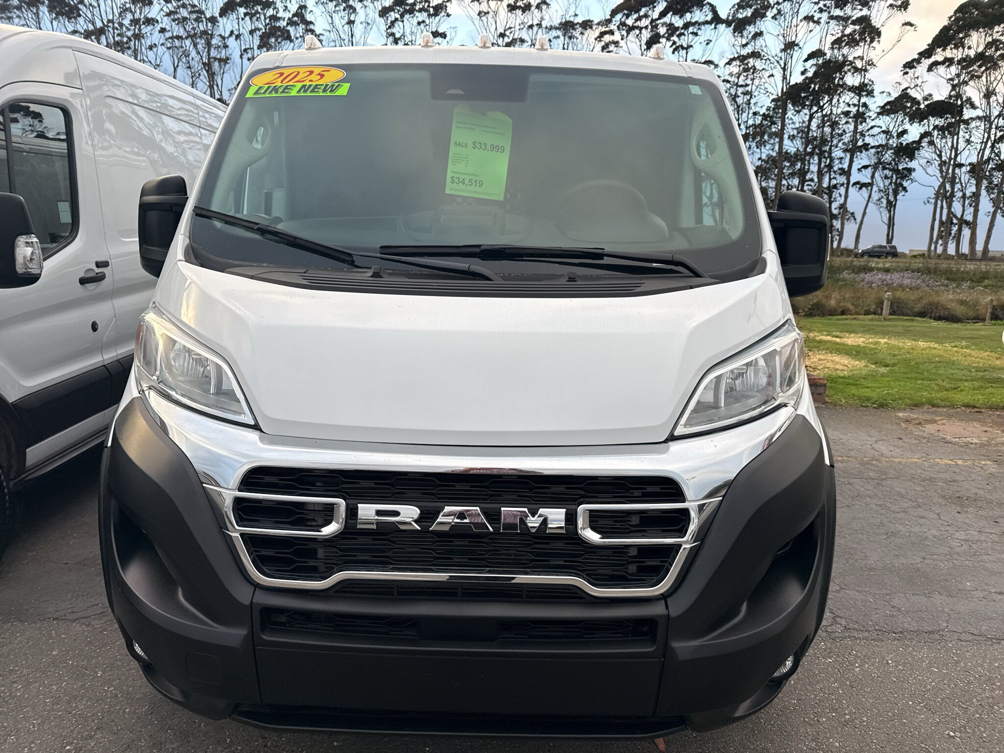 Used 2025 RAM ProMaster 2500 w/ U-Haul Equipment Group FWD image 8