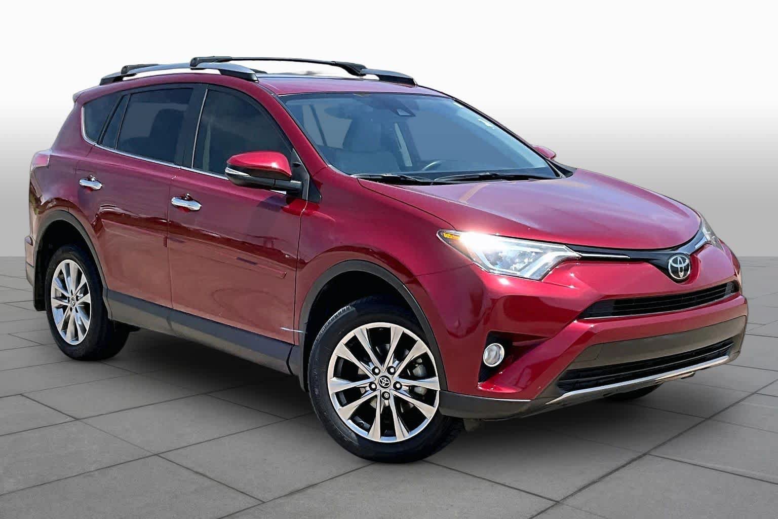 Used 2018 Toyota RAV4 Limited FWD image 3
