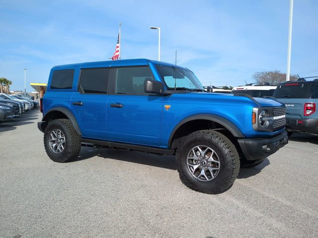 Used 2025 Ford Bronco Badlands video 2