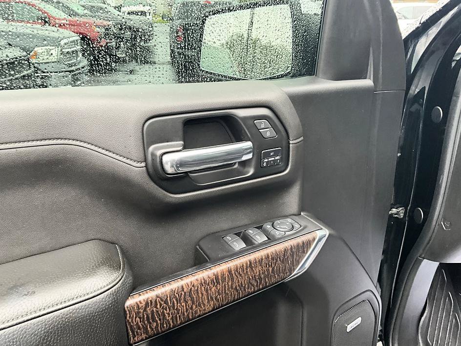 Used 2019 GMC Sierra 1500 Denali w/ Denali Ultimate Package AWD/4WD image 15