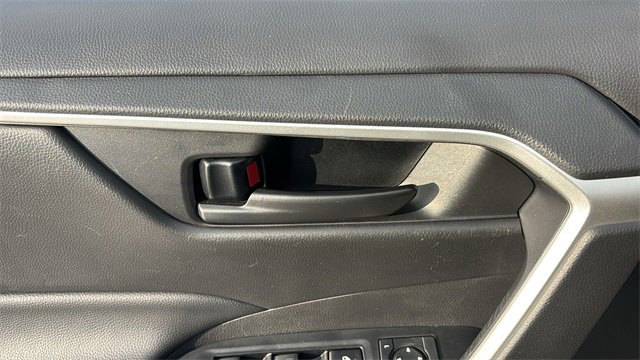 Used 2024 Toyota RAV4 LE image 10