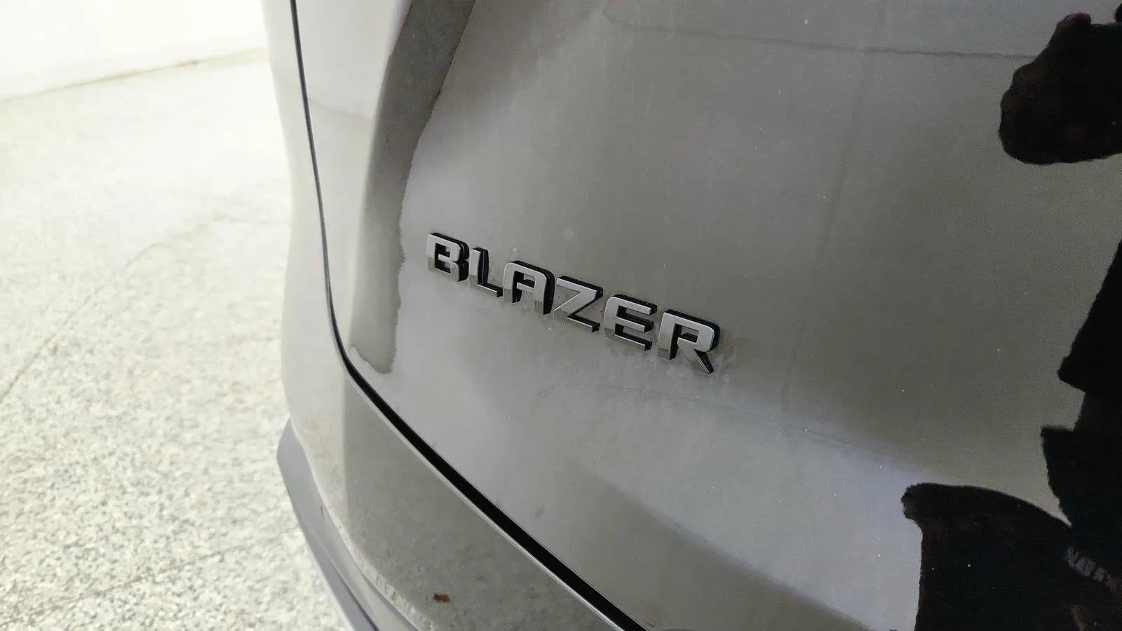 Used 2024 Chevrolet Blazer LT w/ Convenience Package FWD image 17