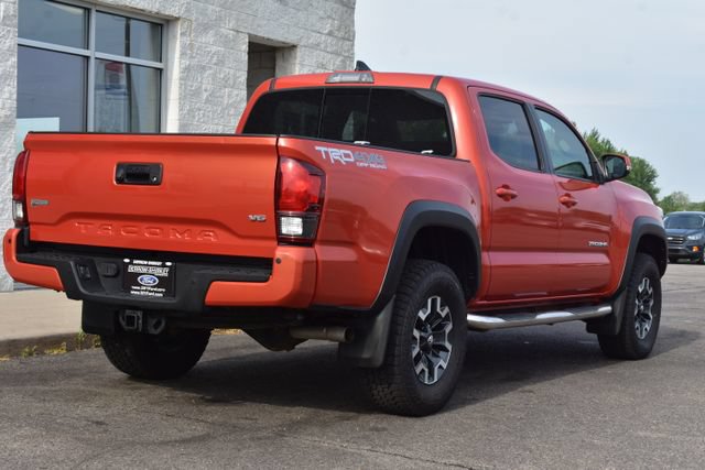 Used 2018 Toyota Tacoma TRD Off-Road w/ Technology Package AWD/4WD image 14