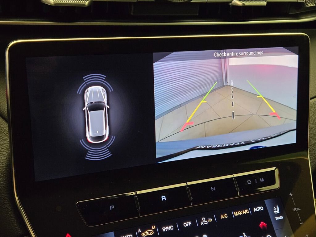 Used 2024 Maserati Grecale GT image 37