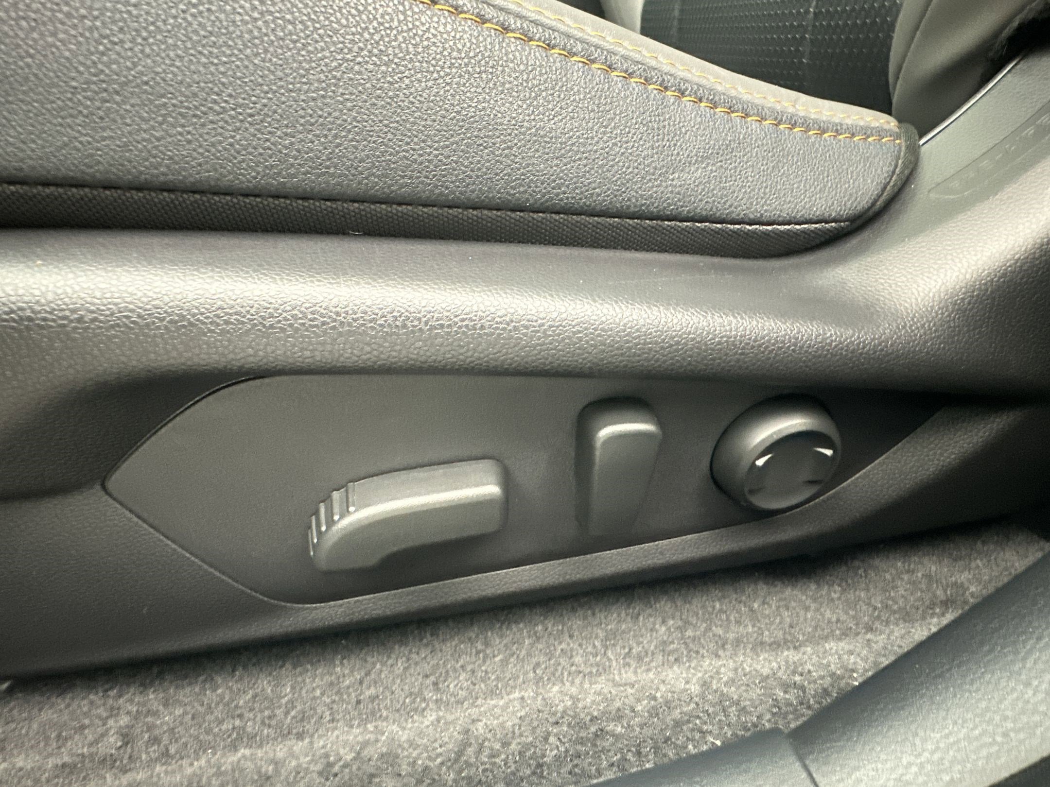 Used 2025 Subaru Crosstrek 2.5i Wilderness image 14