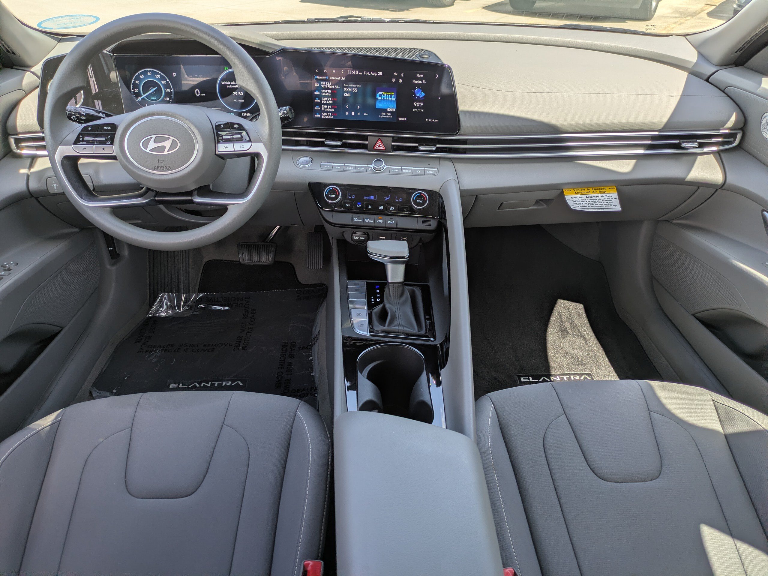 Certified 2024 Hyundai Elantra Blue FWD image 13