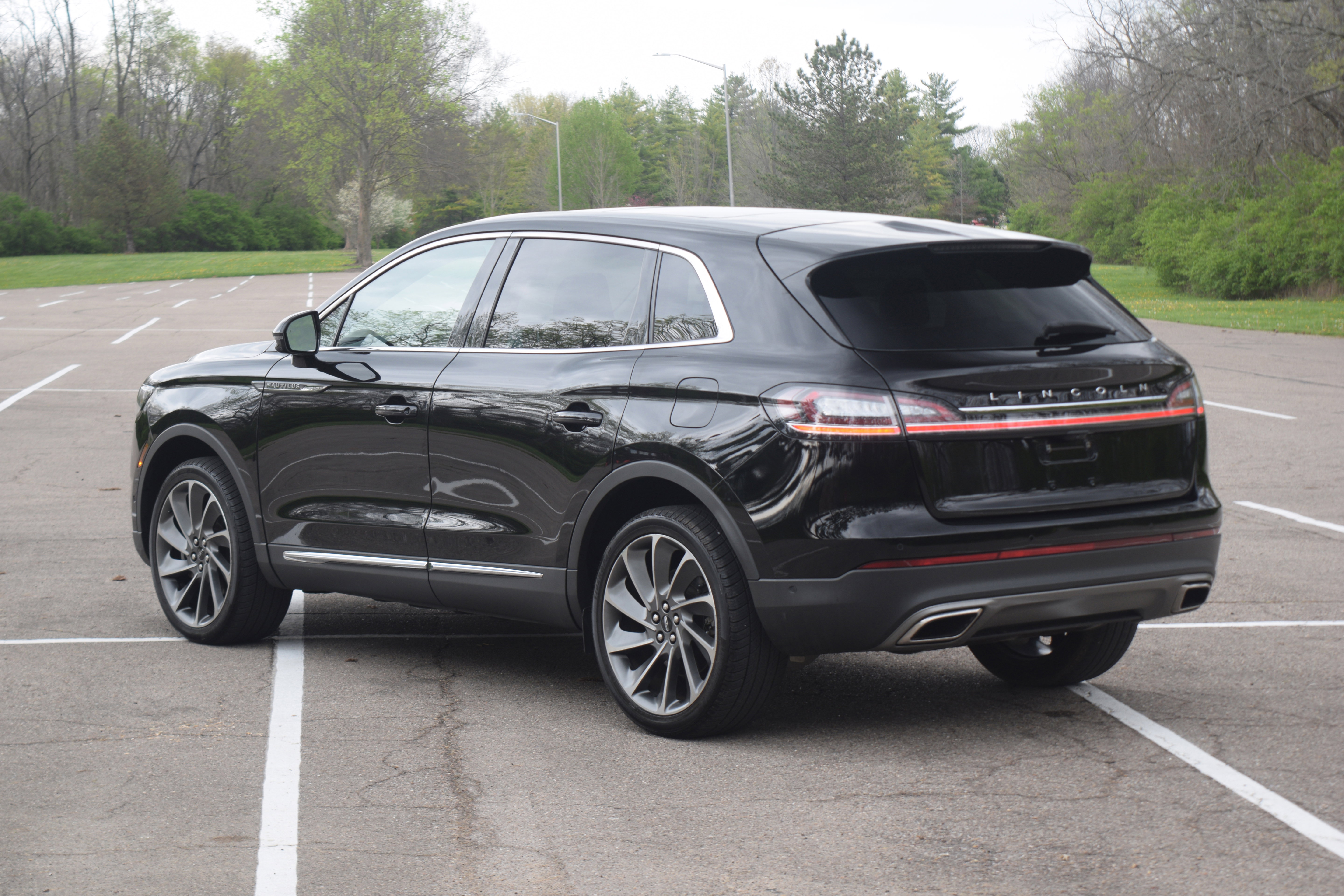 Used 2022 Lincoln Nautilus Reserve w/ Equipment Group 201A image 24