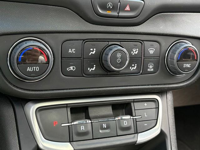 Used 2023 GMC Terrain SLE w/ Driver Convenience Package AWD/4WD image 18