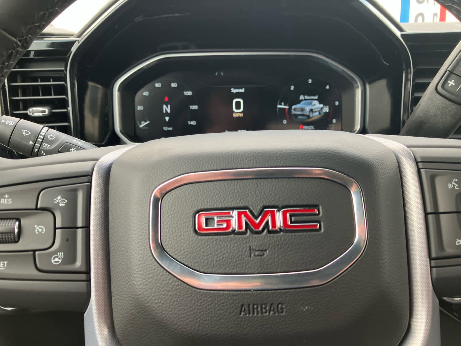 New 2026 GMC Sierra 1500 SLE w/ X31 Off-Road Package image 17
