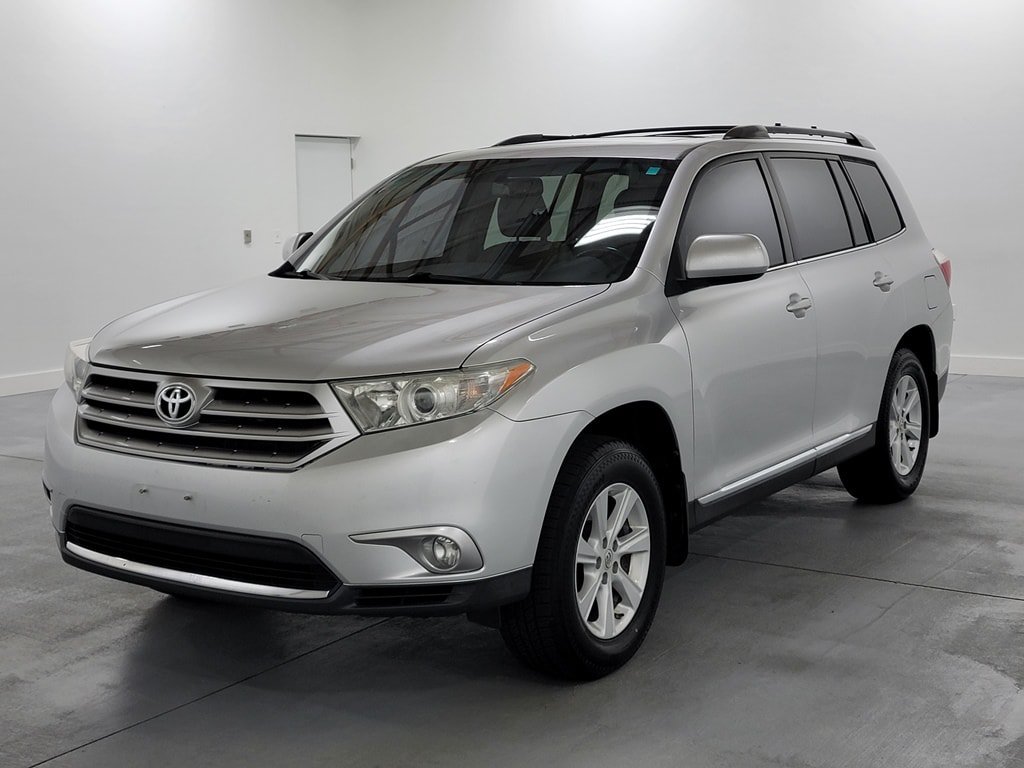 Used 2013 Toyota Highlander SE AWD/4WD image 4
